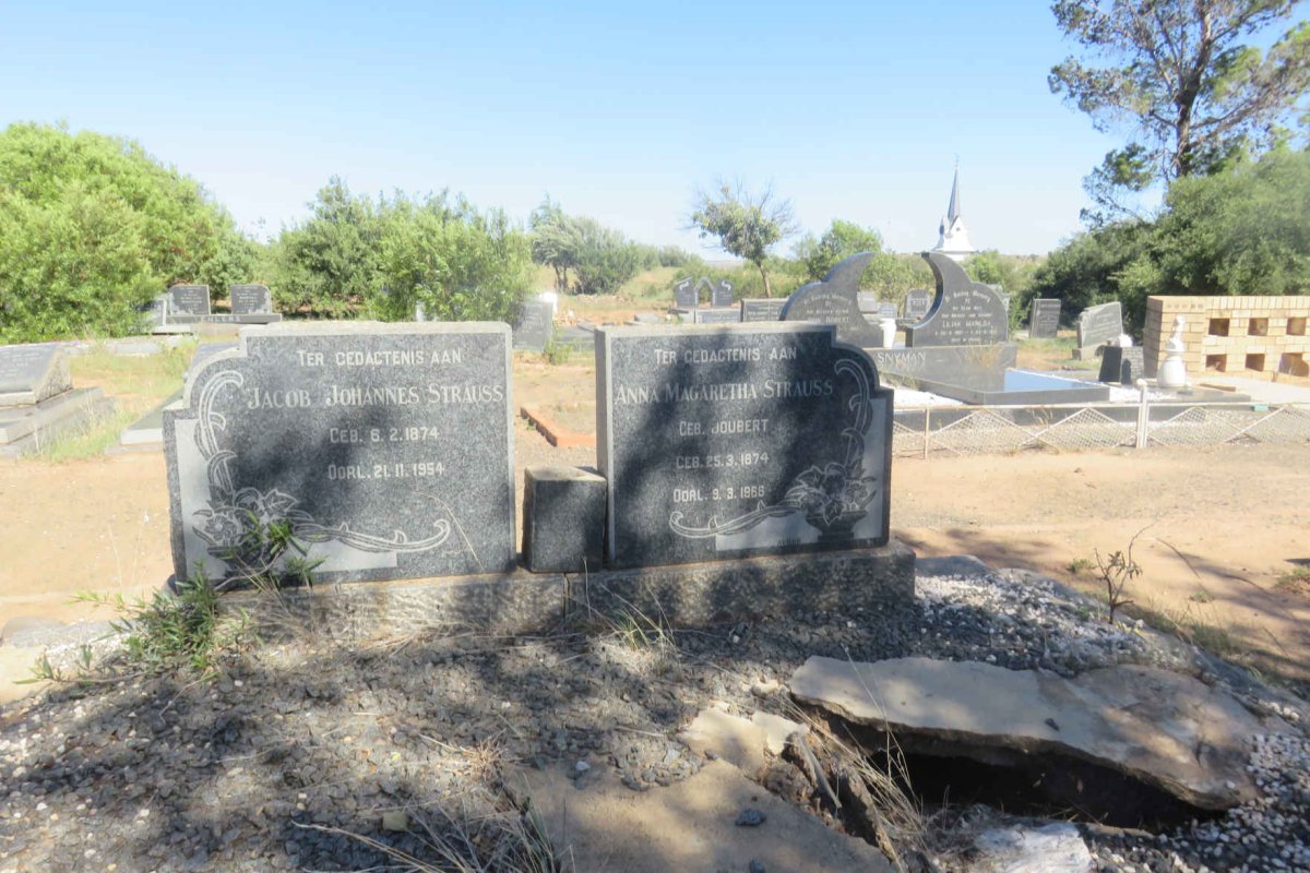 STRAUSS Jacob Johannes 1874-1954 &amp; Anna Magaretha JOUBERT 1874-1966