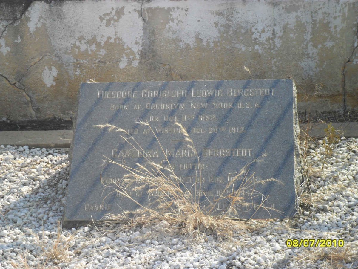 BERGSTEDT Theodore Christoph Ludwig 1858-1912 &amp; Carolina Maria LUTTIG 1861-194?