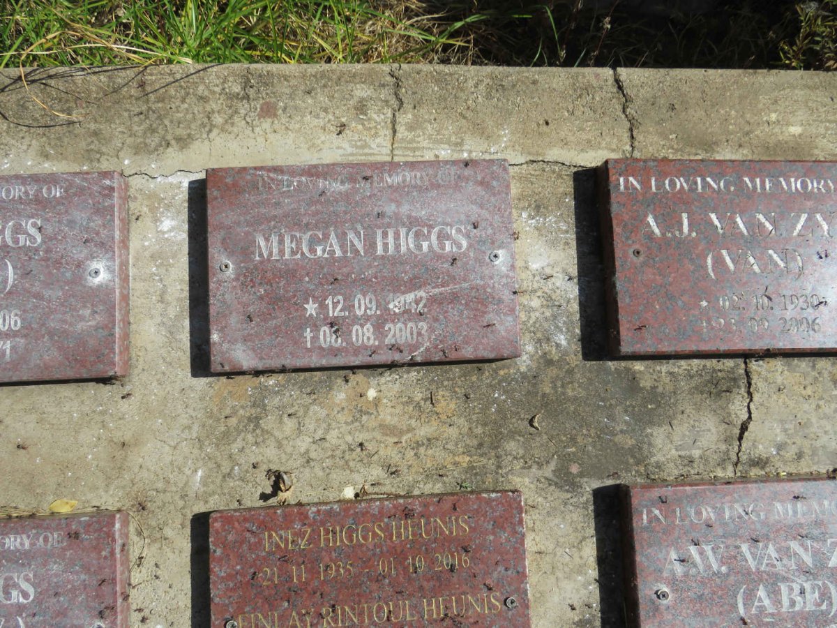 HIGGS Megan 1942-2003