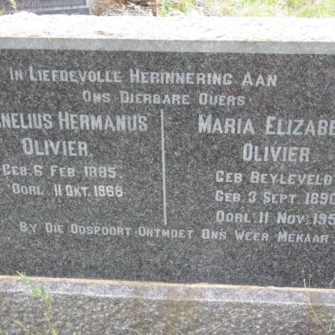 OLIVIER Cornelius Hermanus 1885-1968 &amp; Maria Elizabeth BEYLEVELD 1890-1955