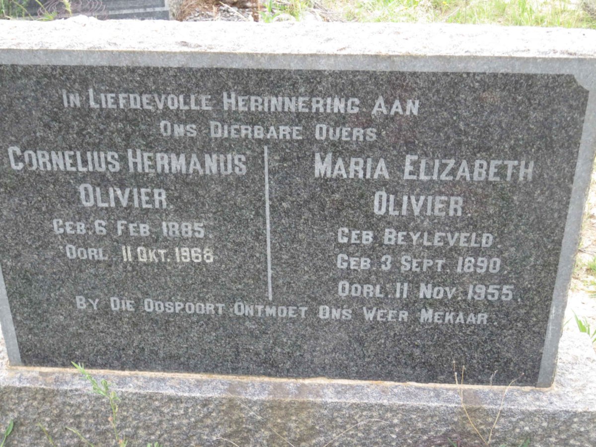 OLIVIER Cornelius Hermanus 1885-1968 &amp; Maria Elizabeth BEYLEVELD 1890-1955