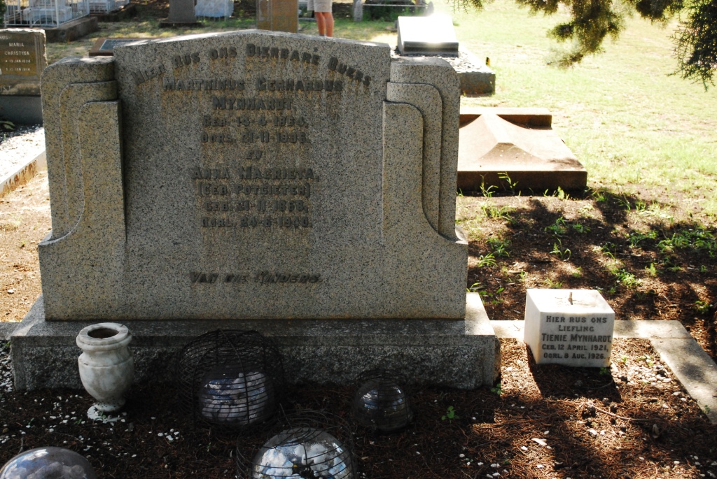 MYNHARDT Marthinus Gerhardus 1864-1936 &amp; Anna Magrieta POTGIETER 1868-1940 :: MYNHARDT Tienie 1921-1926