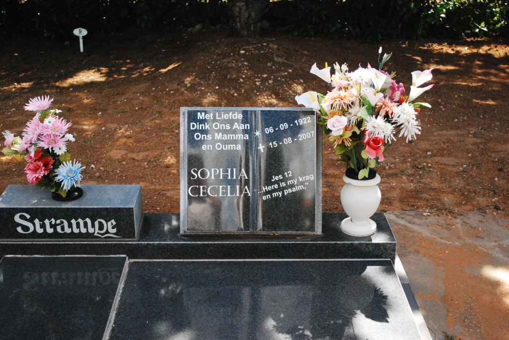STRAMPE Sophia Cecelia 1922-2007
