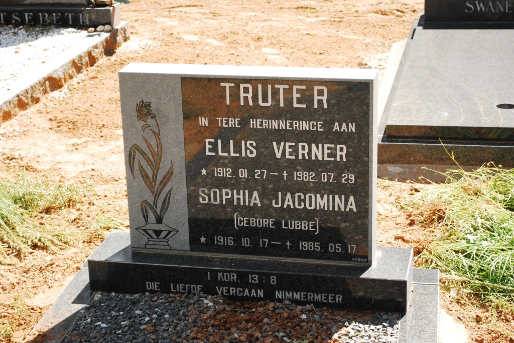 TRUTER Ellis Verner 1912-1982 &amp; Sophia Jacomina LUBBE 1916-1985