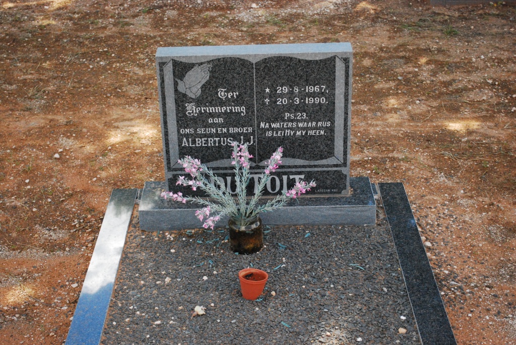 TOIT Albertus J.J., du 1967-1990