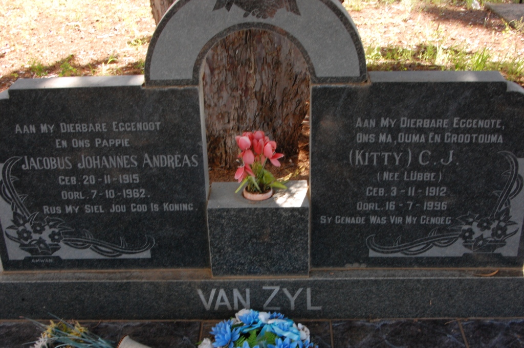 ZYL Jacobus Johannes Andreas, van 1915-1962 &amp; C.J. LUBBE 1912-1996