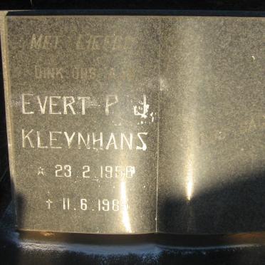 KLEYNHANS Evert P.J. 1958-1985