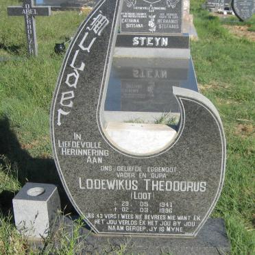 MULDER Lodewikus Theodorus 1947-1996