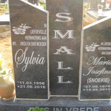 SMALL Sylvia 1956-2016 :: SMALL Maria Josefina 1974-2015
