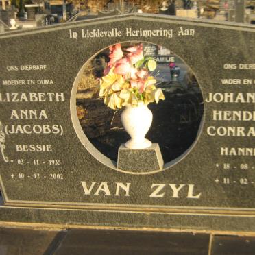 ZYL Johannes Hendrik Conradie, van 1925-2003 &amp; Elizabeth Anna JACOBS 1935-2002