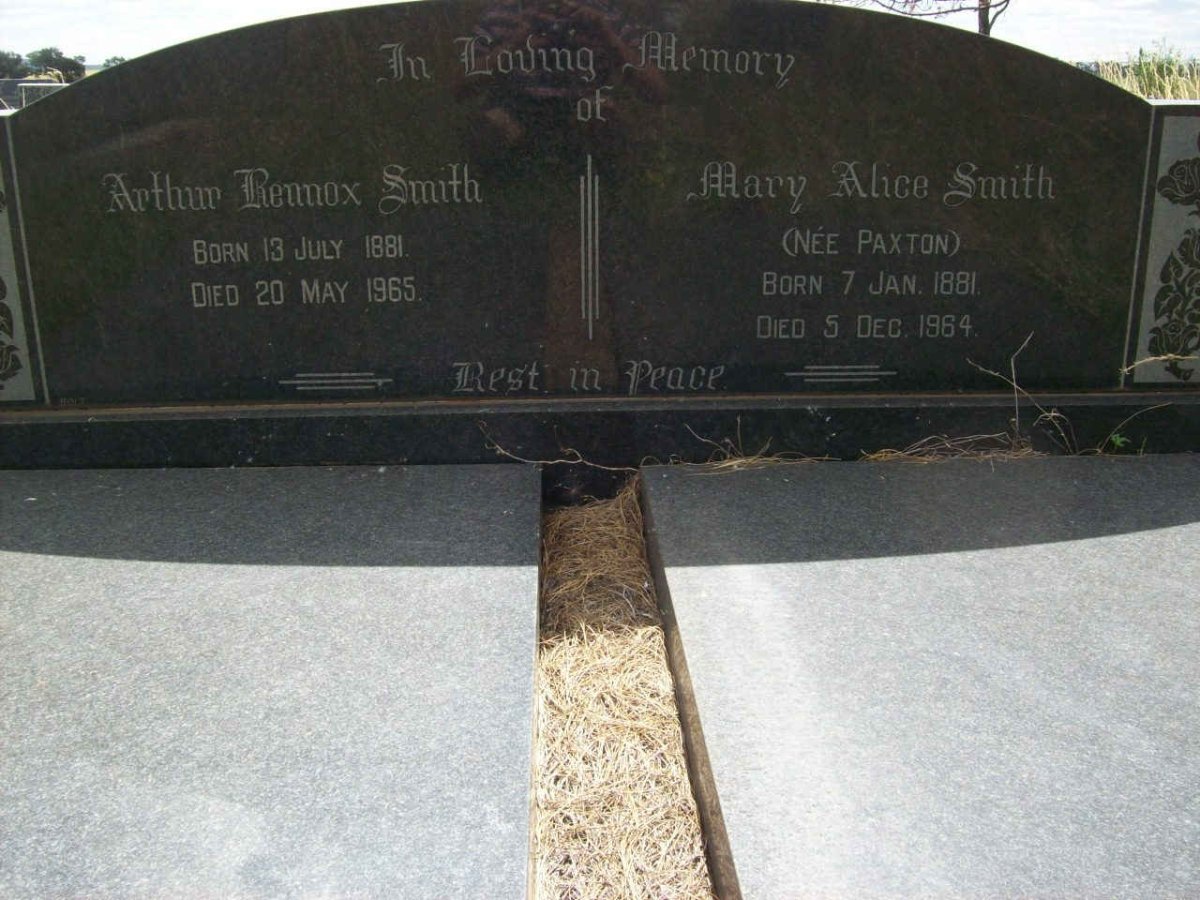 SMITH Arthur Rennox 1881-1965 &amp; Mary Alice PAXTON 1881-1964