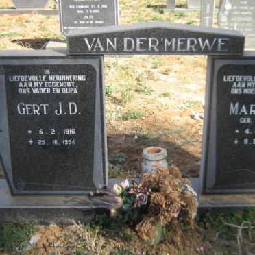 MERWE Gert J.D., van der 1916-1994 &amp; Maria M. MOLL 1921-2000