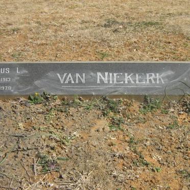 NIEKERK Gerhardus L., van 1913-1978 &amp; Engela P. 1915-