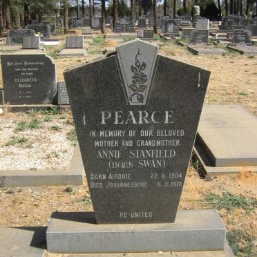 PEARCE Annie Stanfield nee SWAN 1904-1978