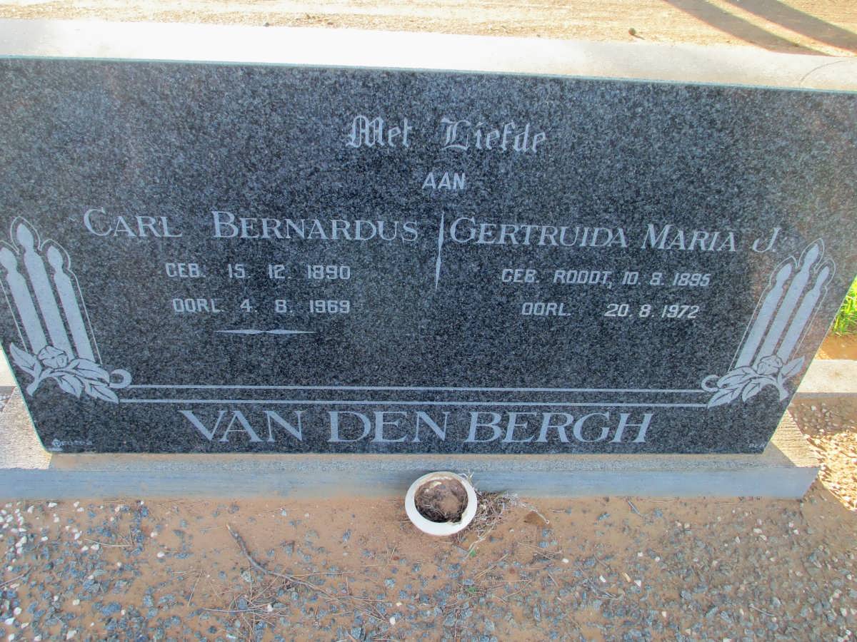 BERG Carl Bernardus, van den 1890-1969 &amp; Gertruida Maria J. ROODT 1895-1972