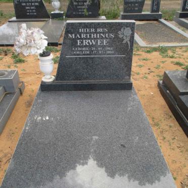 ERWEE Marthinus 1964-2004