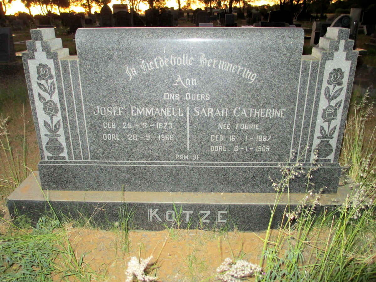 KOTZÉ Josef Emmaneul 1873-1966 &amp; Sarah Catherine FOURIE 1887-1965