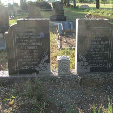 PRETORIUS Hendrik Johannes 1885-1958 &amp; Petronella Maria MEINTJES 1887-1965