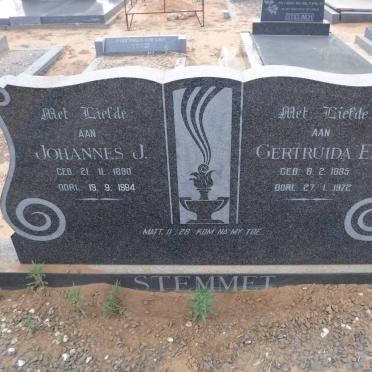 STEMMET Johannes J. 1890-1984 &amp; Gertruida E. 1885-1972