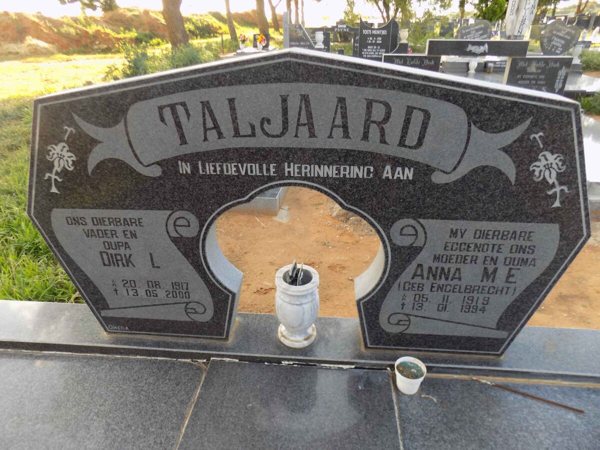 TALJAARD Dirk L. 1917-2000 &amp; Anna M.E. ENGELBRECHT 1919-1994