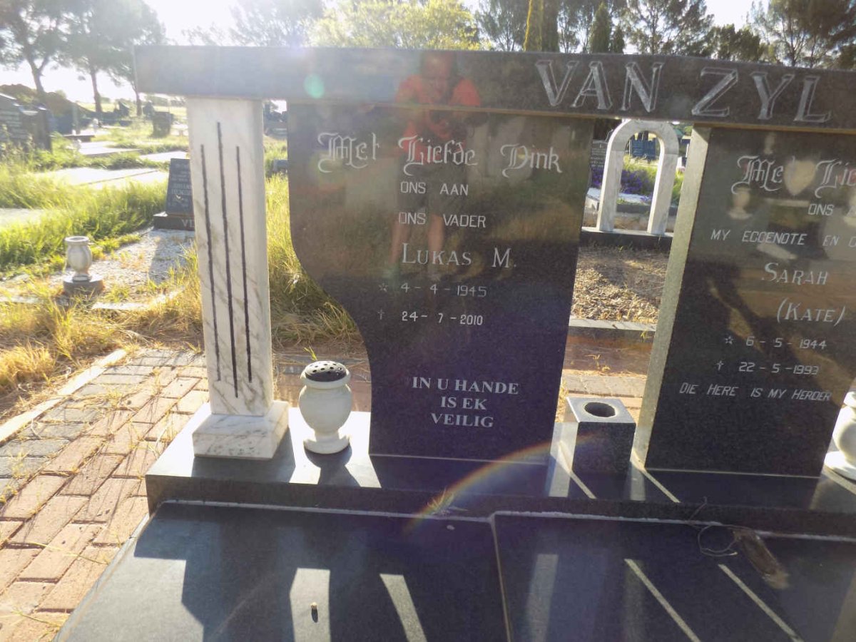 ZYL Lukas M., van 1945-2010