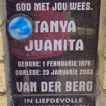 BERG Tanya Juanita, van der 1976-2003 :: LOMBAARD Coert Johannes 1950-2002
