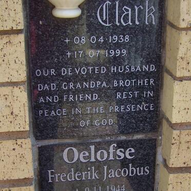 CLARK Thomas 1938-1999 :: OELOFSE Frederik Jacobus 1944-1999