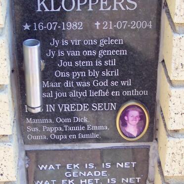 KLOPPERS Cornelius Johannes 1982-2004 :: DE SWARDT W.H. 1925-2003 &amp; M.V. 19??-