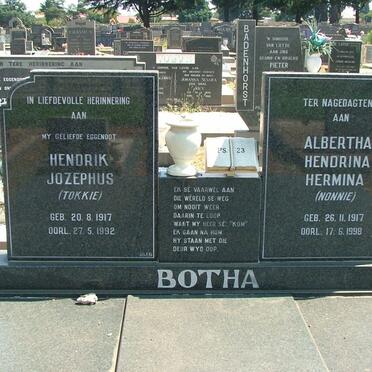 BOTHA Hendrik Jozephus 1917-1992 &amp; Albertha Hendrina Hermina 1917-1998
