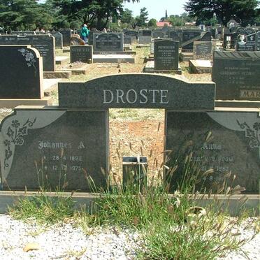 DROSTE Johannes A 1892-1975 &amp; Anna V.D. BOOM 1892-1971