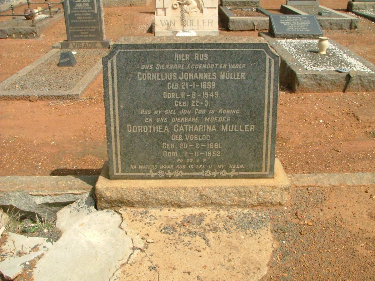 MULLER Cornelius Johannes 1889- 1949 &amp; Dorothea Catharina VOSLOO 1891-1952
