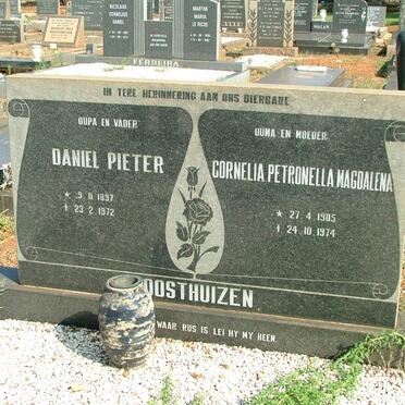 OOSTHUIZEN Daniel Pieter 1897-1972 &amp; Cornelia Petronella Magdalena 1905-1974