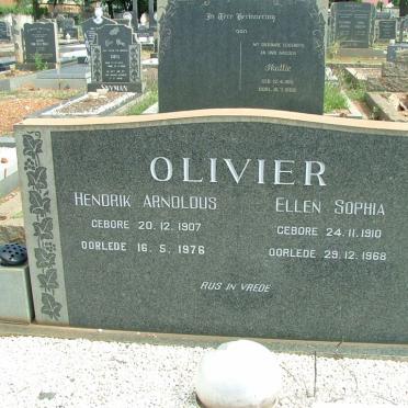 OLIVIER Hendrik Arnoldus 1907-1976 &amp; Ellen Sophia 1910-1968