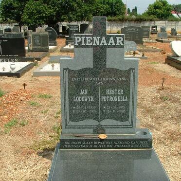 PIENAAR Jan Lodewyk 1930-2005 &amp; Hester Petronella 1935-2005