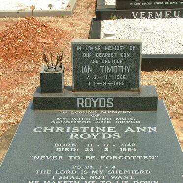 ROYDS Christine Ann 1942-1994 :: ROYDS Ian Timothy 1966-1985