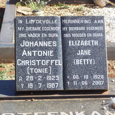 STEENKAMP Johannes Antonie Christoffel 1923-1987 &amp; Elizabeth Jane 1928-2007