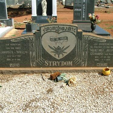 STRYDOM Johannes Willem 1912-1981 &amp; Wilhelmina Johanna Catharina STRYDOM 1917-1960