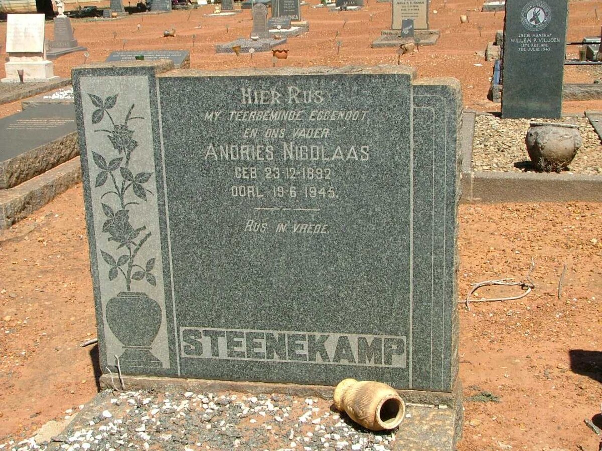 STEENEKAMP Andries Nicolaas 1892-1945