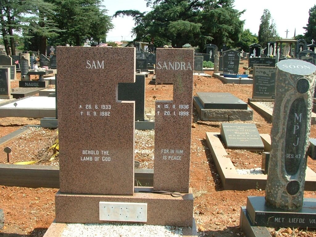 VOS Sam 1933-1982 &amp; Sandra 1936-1999