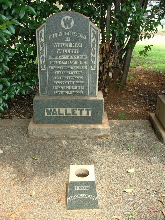 WALLET Violet May 1910-1940