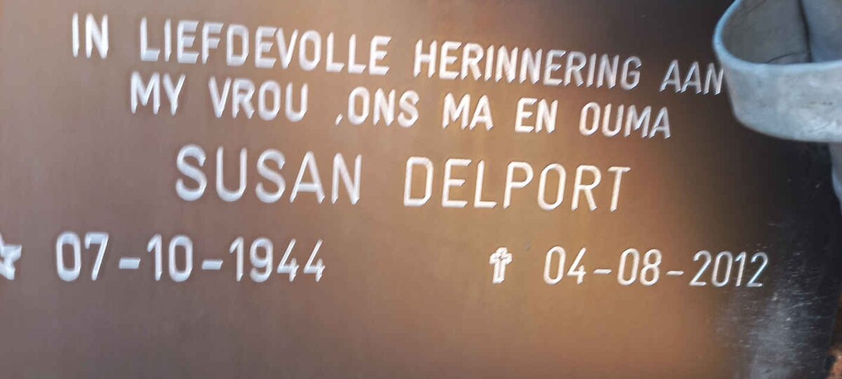 DELPORT Susan 1944-2012