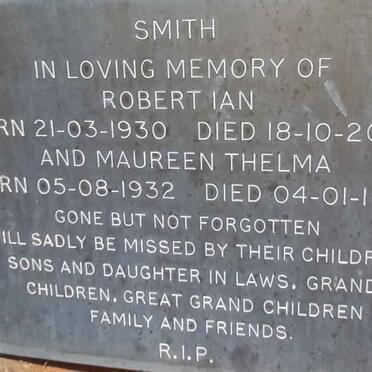 SMITH Robert Ian  1930-2002 &amp; Maureen Thelma 1932-1994
