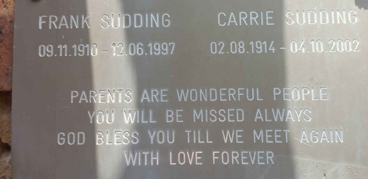 SUDDING Frank 1910-1997 &amp; Carrie 1914-2002