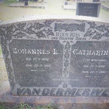 MERWE Johannes L., van der 1890-1950 &amp; Catharina M. WOLFAARD 1908-2005