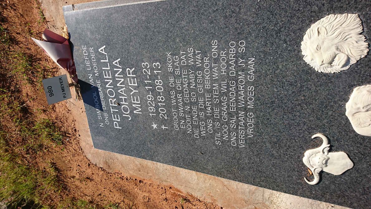 MEYER Petronella Johanna 1929-2018