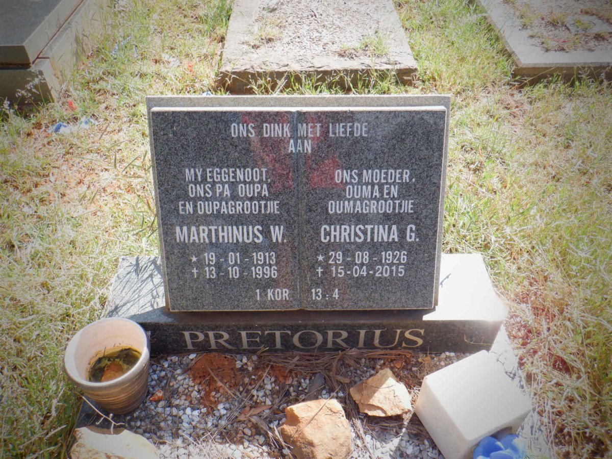 PRETORIUS Marthinus W. 1913-1996 &amp; Christina G. 1926-2015