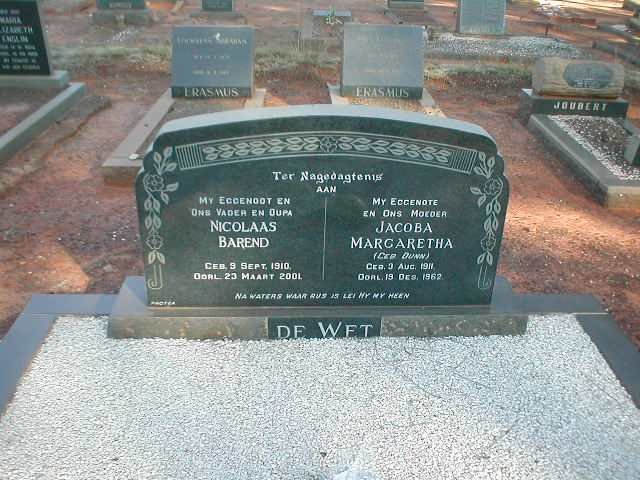 WET Nicolaas Barend, de 1910-2001 &amp; Jacoba Margaretha DUNN 1911-1962
