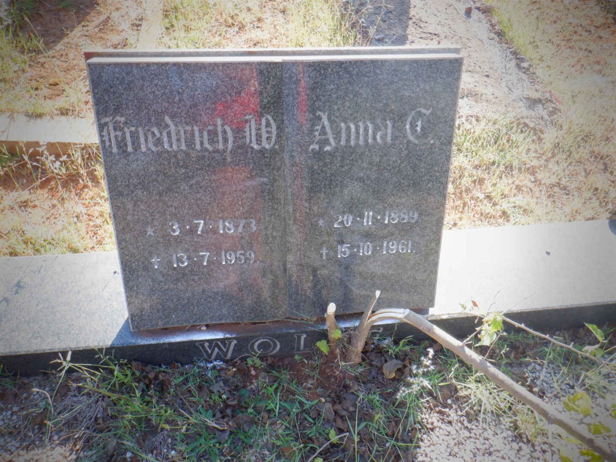 WOLFF Friedrich W. 1873-1959 &amp; Anna E. 1889-1961