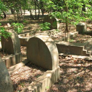 Gauteng, BRONKHORSTSPRUIT, Hoërskool Erasmus, cemetery_1