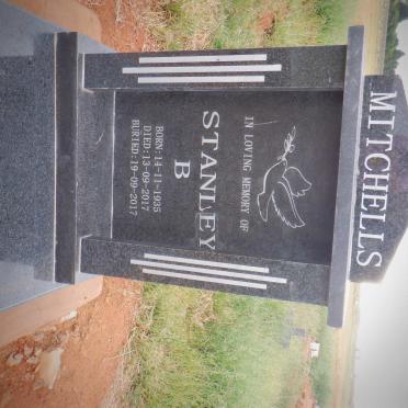 MITCHELLS Stenley B. 1935-2017